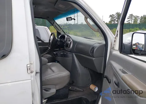 2006 Ford E-250 Commercial/Recreational z USA, uszkodzony, nr VIN 1FTNE24W56DA47639